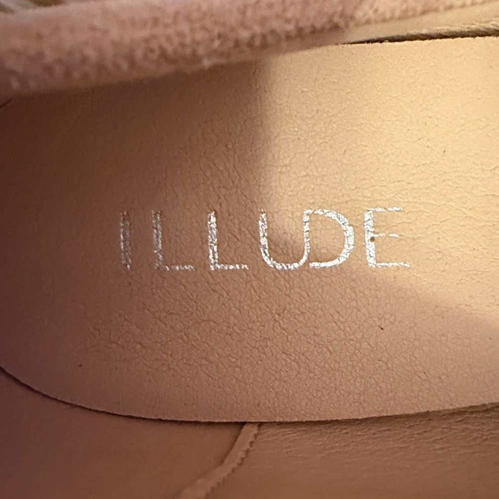 Elegant Beige Platform Heels - Picture 10 of 10